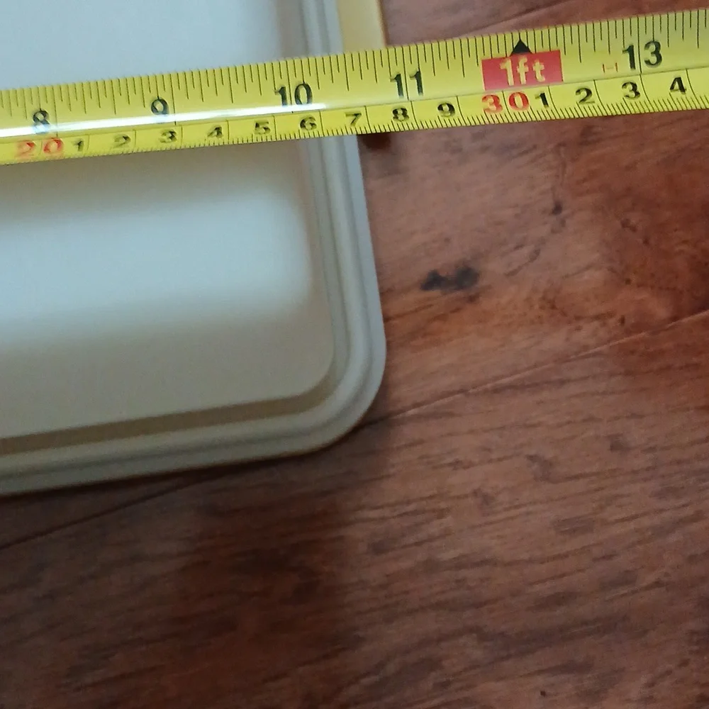 Tupperware square cake